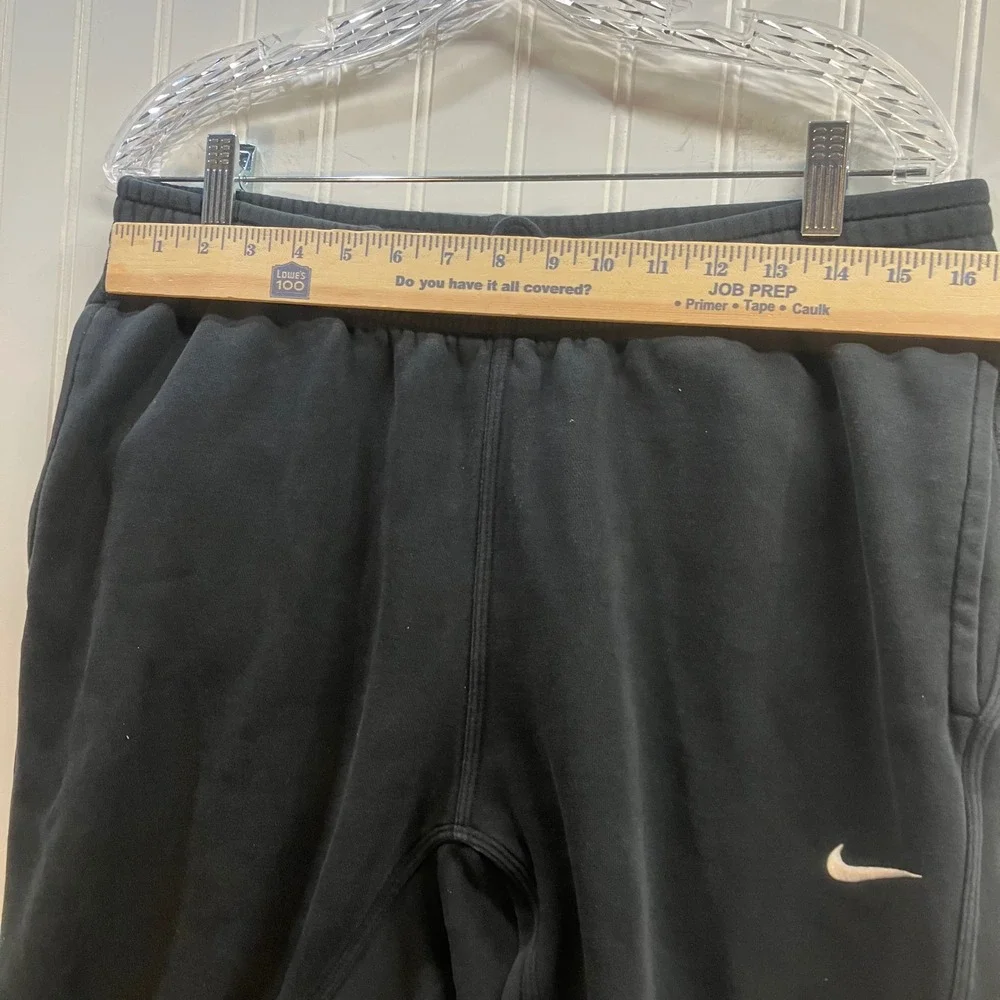 Nike Mens XL Black Club Fleece Joggers Tapered Sweatpants Embroidered Swoosh